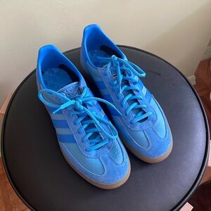 Adidas Spezial sneakers in blue